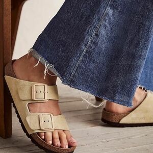 Birkenstock Arizona Almond Suede Soft Footbed Sandals Sz 37